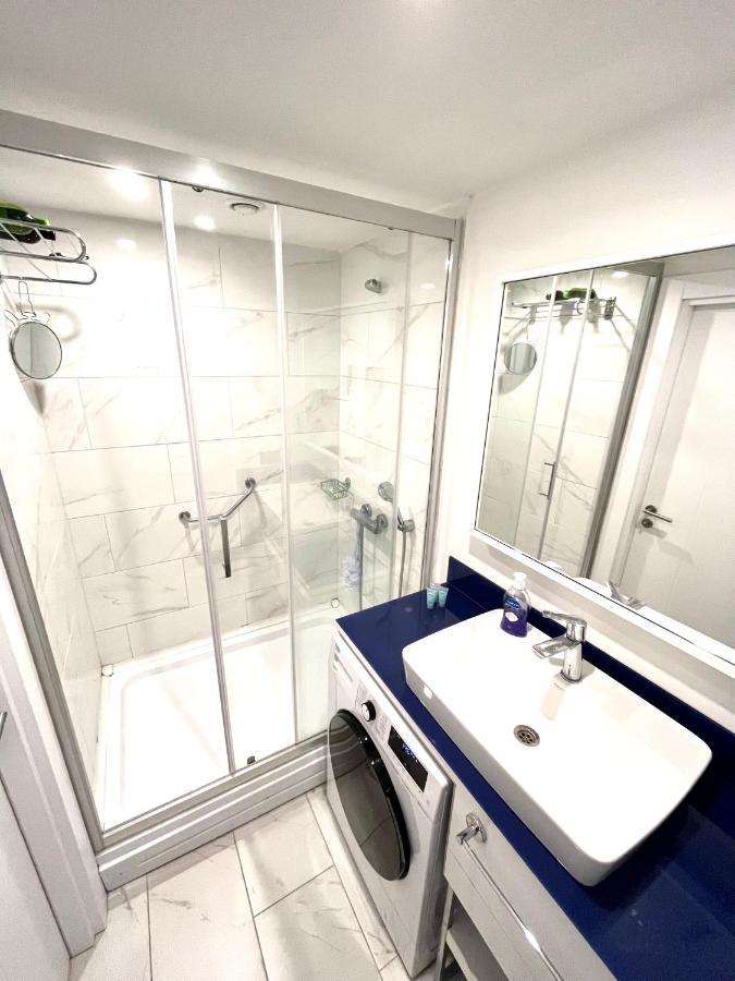 Batumi Orbi City Apartment On 41Th Floor Экстерьер фото